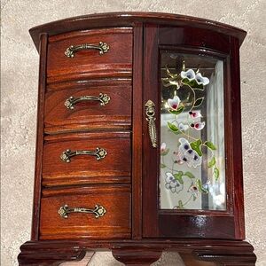 Elegant Wooden Jewelry Box with Floral Design